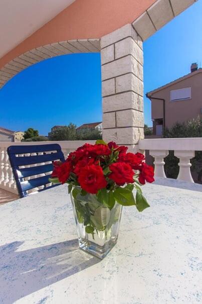 Apartments Tonimir Vodice Exterior foto